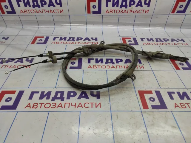 Трос стояночного тормоза Hyundai ix 35 . Комплект.