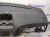 Торпедо Hyundai ix 35 847102Y0009P. Следы от скотча.