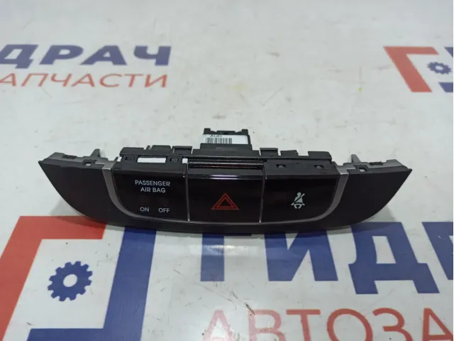 Кнопка аварийной сигнализации Hyundai ix 35 937902S000BLH. В сборе.