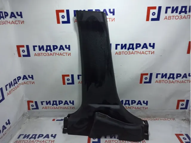 Обшивка стойки средней левой нижняя Hyundai ix 35 858352Y0009P. Царапина.