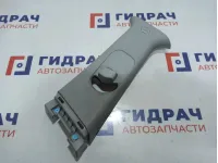 Обшивка стойки средней левой верхняя Hyundai ix 35 858302Y100OM. Потертости.