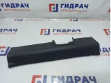 Накладка порога переднего левого внутренняя Hyundai ix 35 858712Y0009P. Сломано крепление.