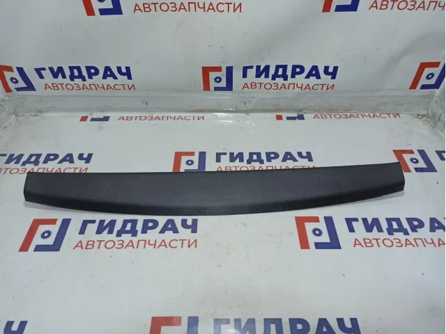 Обшивка двери багажника Hyundai ix 35 81761-2Y000.