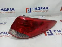 Фонарь задний наружный правый Hyundai ix 35 92402-2Y000.