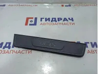 Накладка порога переднего правого внутренняя Hyundai ix 35 858832Y1009P.
