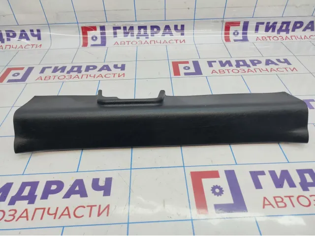 Накладка порога переднего правого внутренняя Hyundai ix35 1858812Y0009P