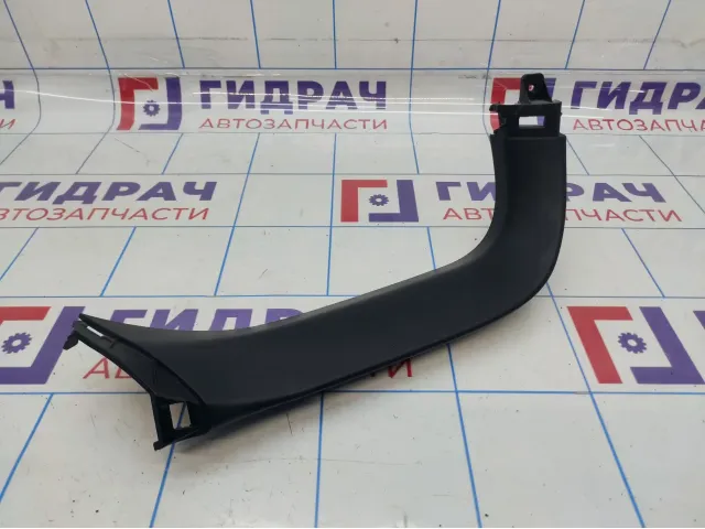Обшивка двери багажника верхняя левая Hyundai ix35 1817302Y0009P