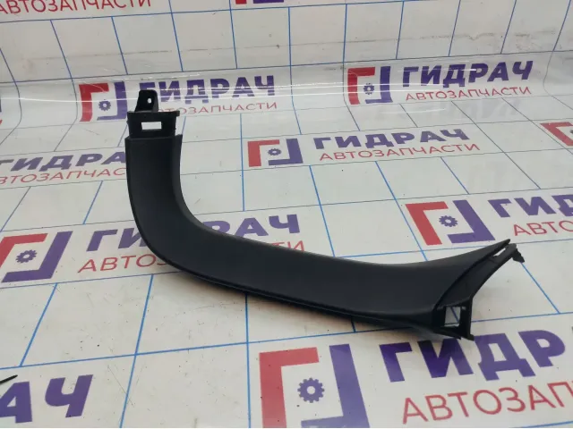 Обшивка двери багажника верхняя правая Hyundai ix35 1817402Y0009P