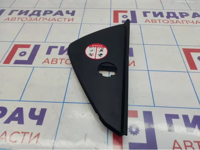 Накладка торпедо правая Hyundai ix35 1847672Y0009P