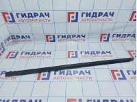 Накладка стекла переднего левого наружная Hyundai ix35 182210-2S000