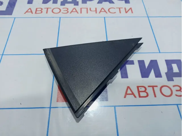 Накладка двери задней левой наружная Hyundai ix35 183830-2S000