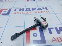 Ограничитель двери передний правый Hyundai ix35 179390-2Y000