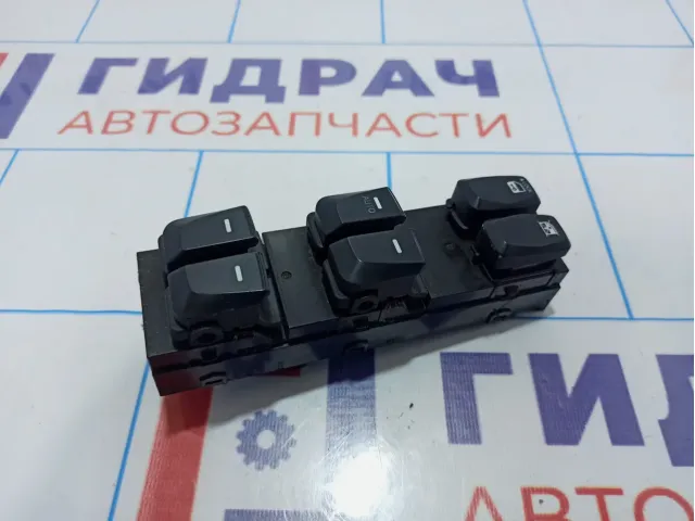 Блок управления стеклоподъемниками Hyundai ix35 193571-2S000
