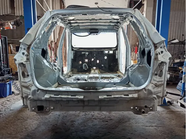 Панель задняя Hyundai ix35 1