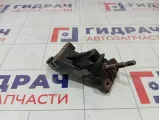 Кронштейн двигателя правый Hyundai Matrix