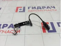 Датчик положения коленвала Hyundai Matrix 3918022600