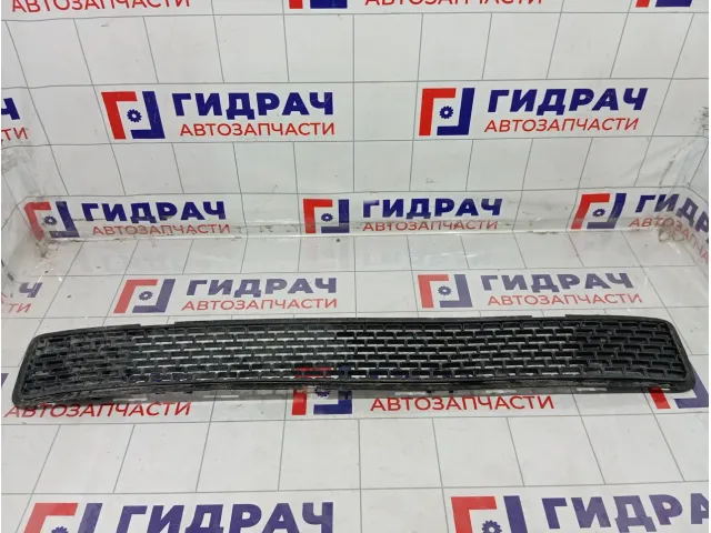 Решетка бампера центральная Hyundai Matrix 8652217400