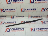 Накладка стекла переднего левого Hyundai Matrix