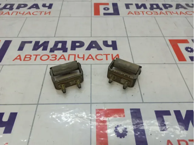 Петли двери багажника Hyundai Matrix