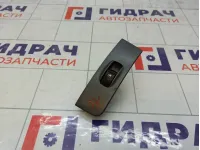 Кнопка стеклоподъемника заднего левого Hyundai Matrix