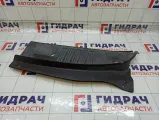 Решетка под лобовое стекло (Жабо) левая Hyundai Matrix 8615017001