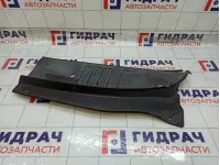 Решетка под лобовое стекло (Жабо) левая Hyundai Matrix 8615017001
