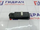 Блок управления стеклоподъемниками Hyundai Matrix (FC) 93570171004X