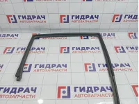 Уплотнитель стекла заднего правого Hyundai Matrix (FC) 83540-17001
