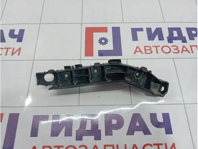 Направляющая переднего бампера левая Hyundai Matrix (FC) 86515-10000