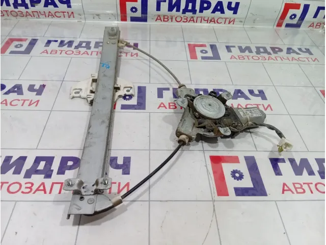 Стеклоподъемник электрический задний правый Hyundai Matrix 9882017200