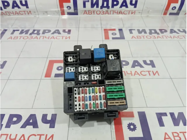 Блок предохранителей Hyundai Matrix 9111310080
