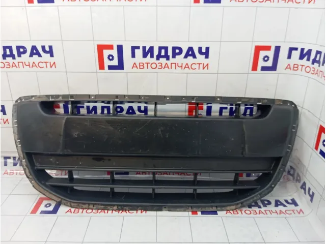 Решетка бампера Hyundai Matrix 8652210000