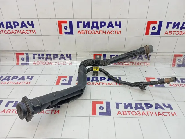 Горловина топливного бака Hyundai Matrix 3104117000