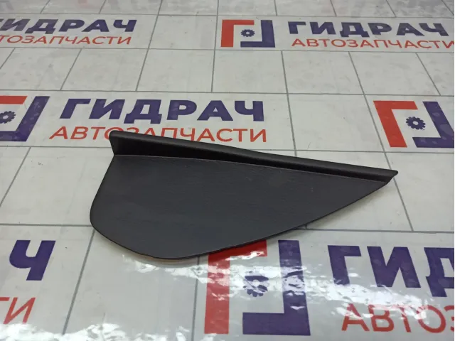 Накладка торпедо правая Hyundai Matrix 8471817001