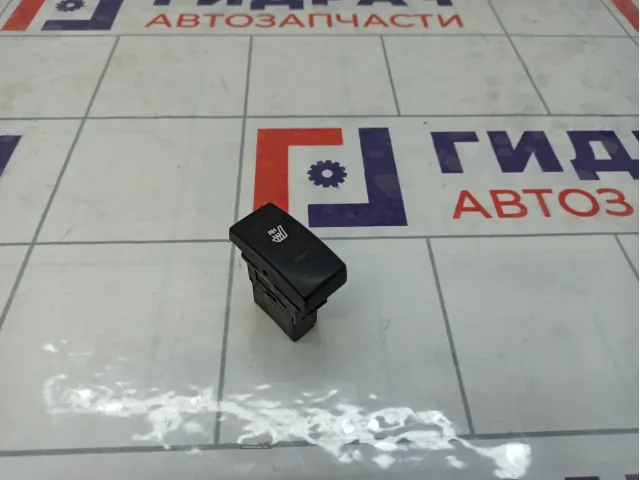Кнопка обогрева сидений правая Hyundai Matrix