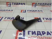 Брызговик передний правый Hyundai Matrix 8683210000