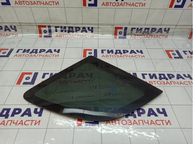 Стекло кузовное глухое (форточка) левое Hyundai Matrix 8781010011