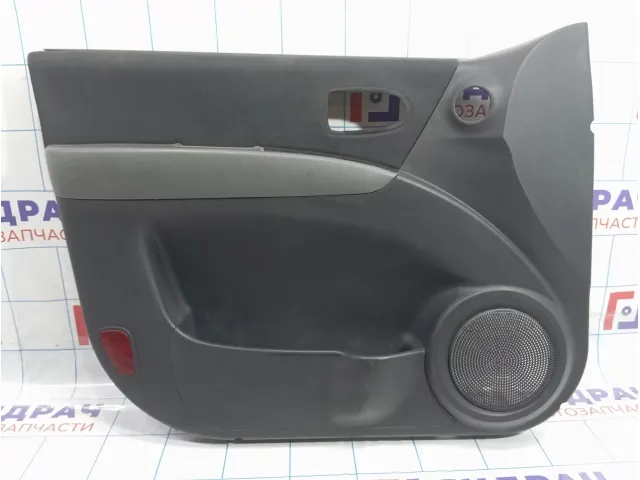 Обшивка двери передней левой Hyundai Matrix (FC) 8230117032F3
