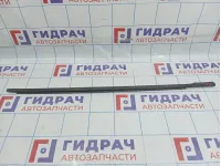 Накладка стекла переднего левого Hyundai Matrix (FC) 8221017000
