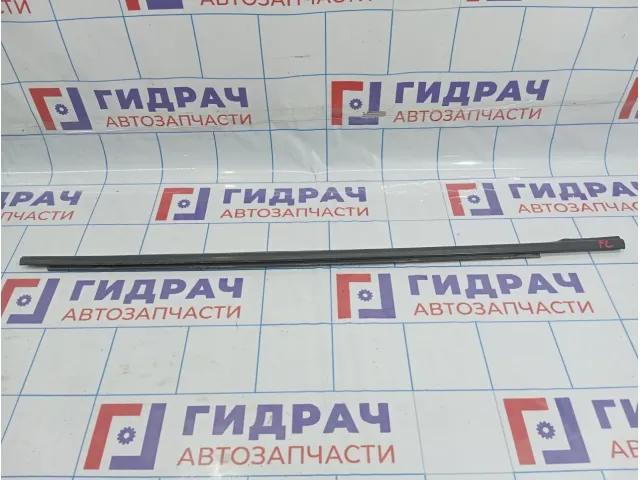 Накладка стекла переднего левого Hyundai Matrix (FC) 8221017000