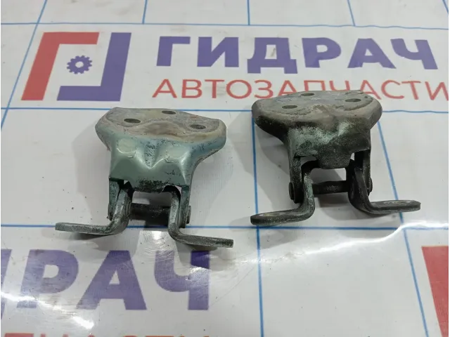 Петли двери передней левой Hyundai Matrix (FC) 7931017000