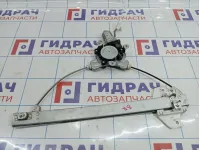 Стеклоподъемник электрический задний правый Hyundai Matrix (FC) 8340417010