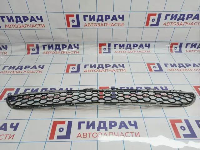 Решетка в бампер центральная Hyundai Santa Fe (CM) 86512-2B000