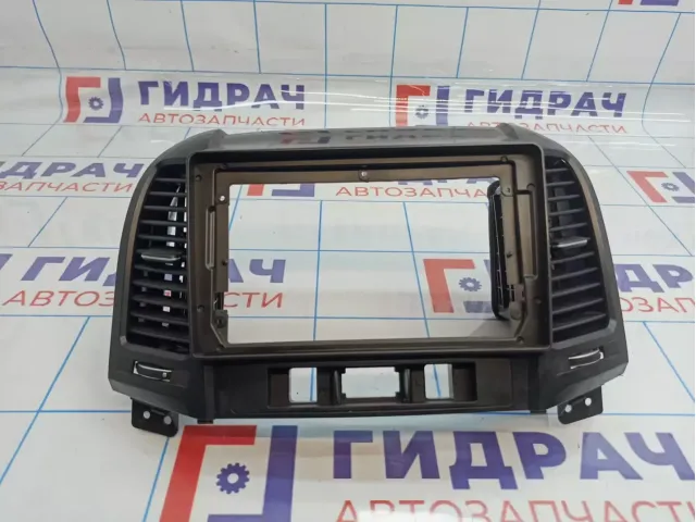 Рамка магнитолы Hyundai Santa Fe (CM) 847402B002S4