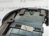 Дефлектор воздушный правый Hyundai Santa Fe (CM) 974902B000WK