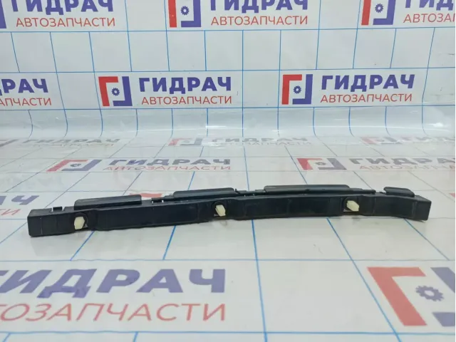 Направляющая заднего бампера правая Hyundai Santa Fe (CM) 86614-2B000