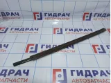 Накладка стекла переднего левого Hyundai Santa Fe (CM) 82210-2B000