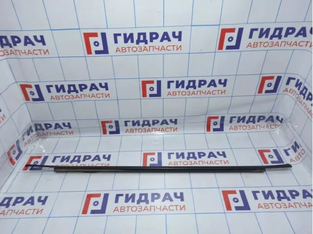 Накладка стекла заднего правого Hyundai Santa Fe (CM) 83220-2B000