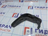 Брызговик передний правый Hyundai Santa Fe (CM) 86860-2B010