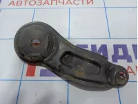 Кронштейн передней балки правый Hyundai Santa Fe (CM)
